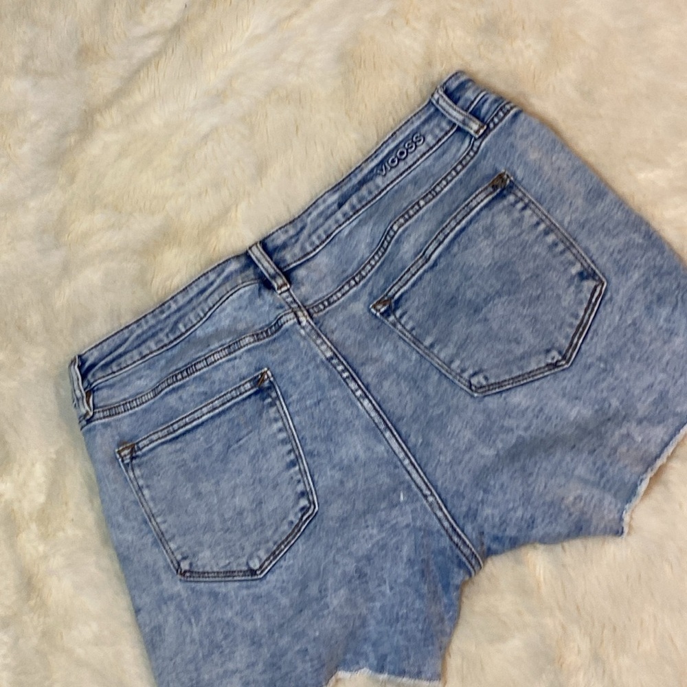 Vigross denim distress shorts , raw hem, size 32 Light wash stone - Picture 10 of 10